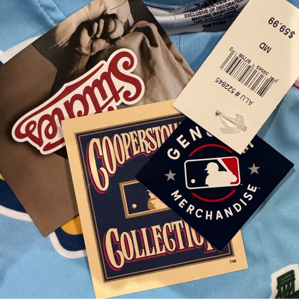 NWT MLB Chicago Cubs Blue Graphic T-Shirt - Picture 4 of 6